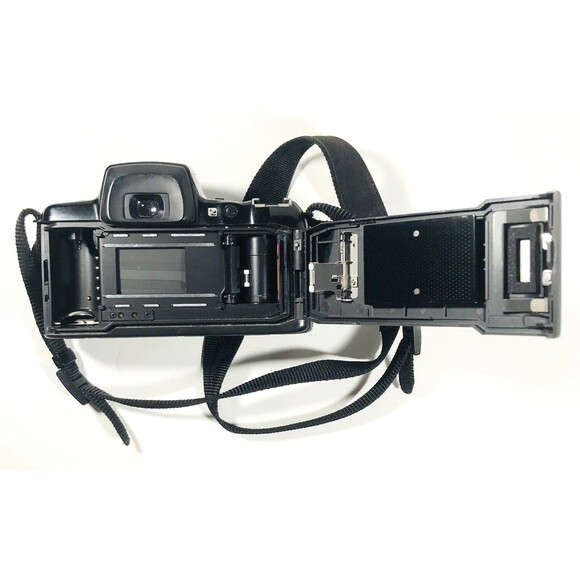 Pentax PZ-20 Auto Focus 35mm Film Camera body, cap & Strap, untested for parts - Picture 5 of 8